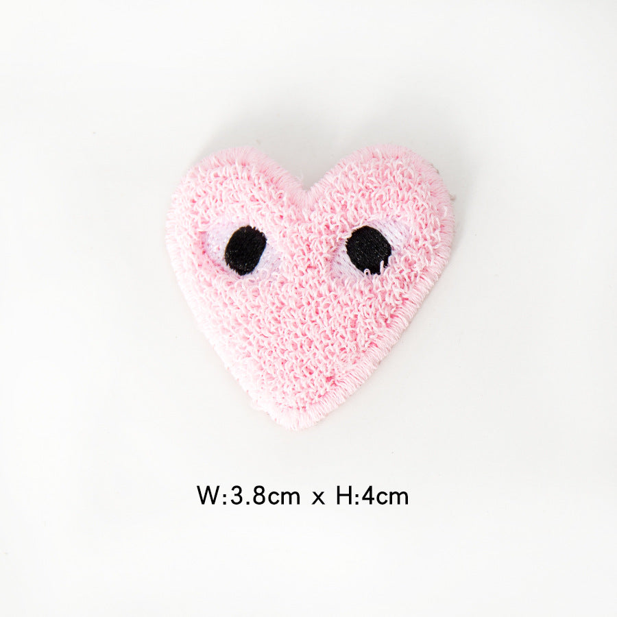 Wholesale Heart Eyes Embroidered Patch Hand Sewn DIY Towel T Shirt Decoration Craft Supply