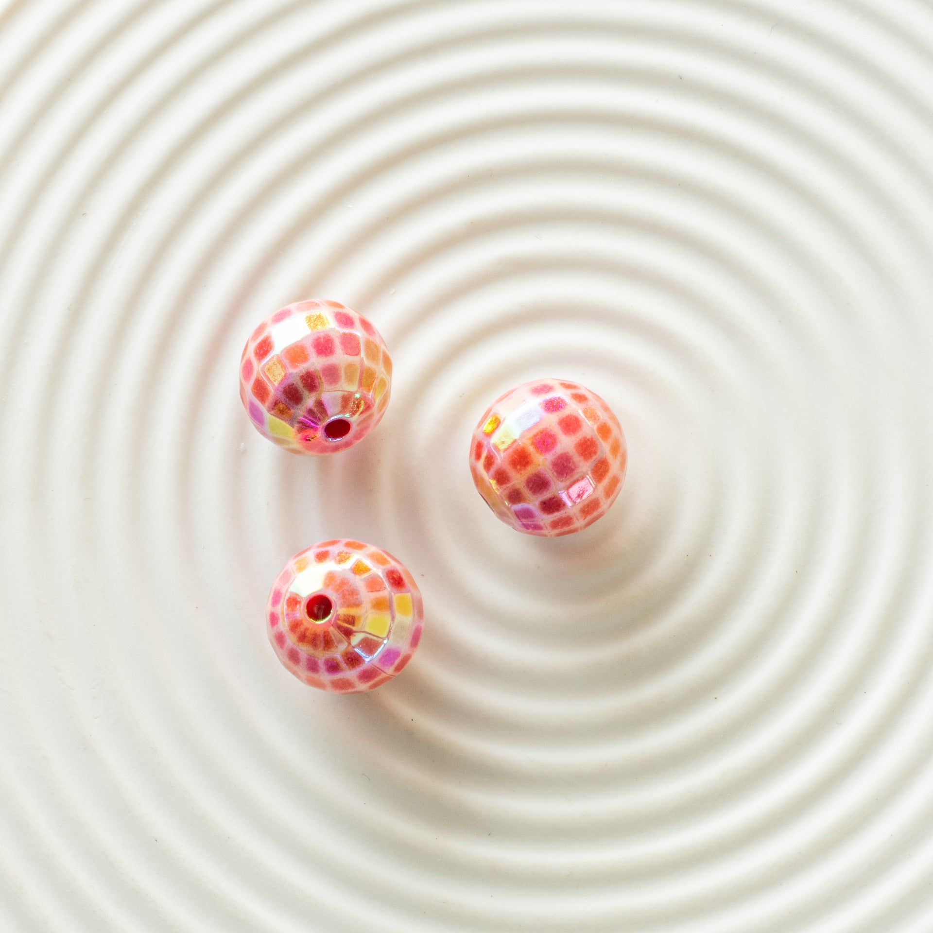 Wholesale 10PCS AB Color-plated Color-plated Acrylic Cut Surface Round Beads 16mm Lattice Beads