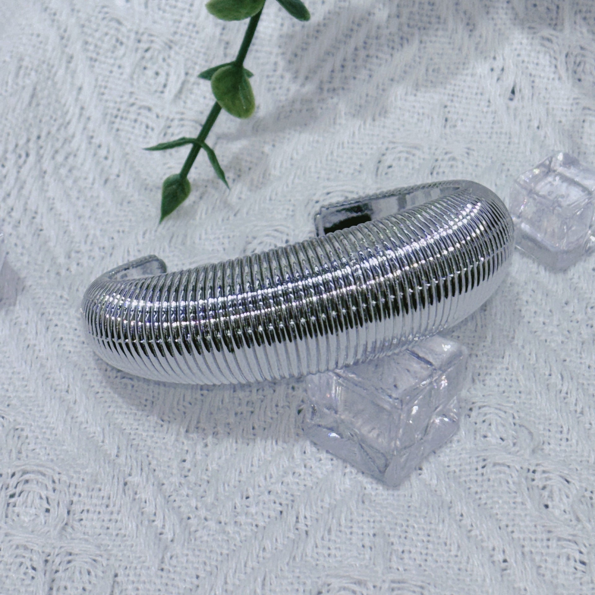 Wholesale Acrylic Open Bracelet