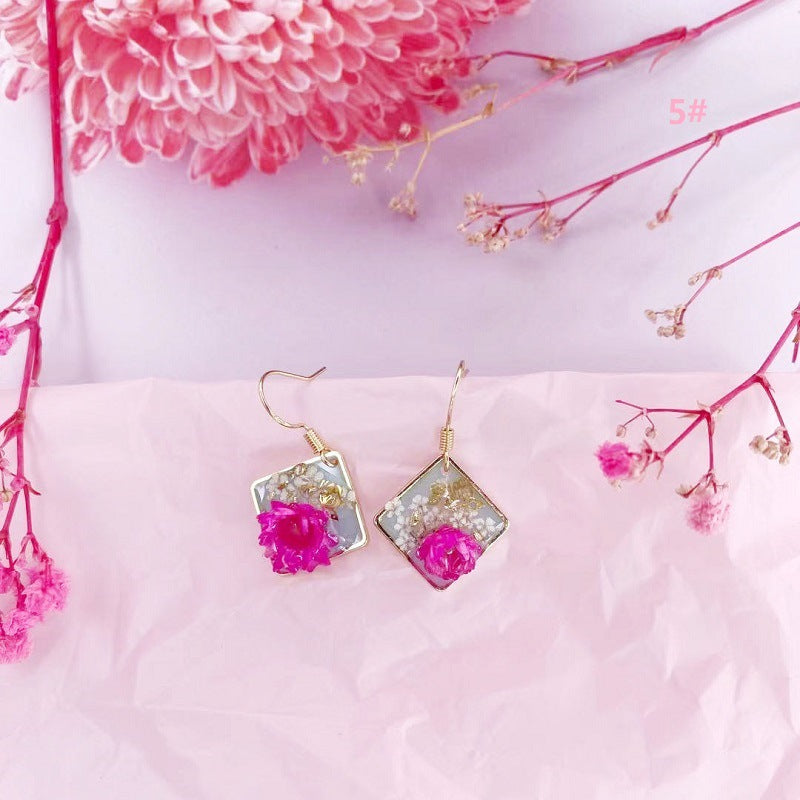 Wholesale Geometric Natural Dried Flowers Gold Leaf Earrings