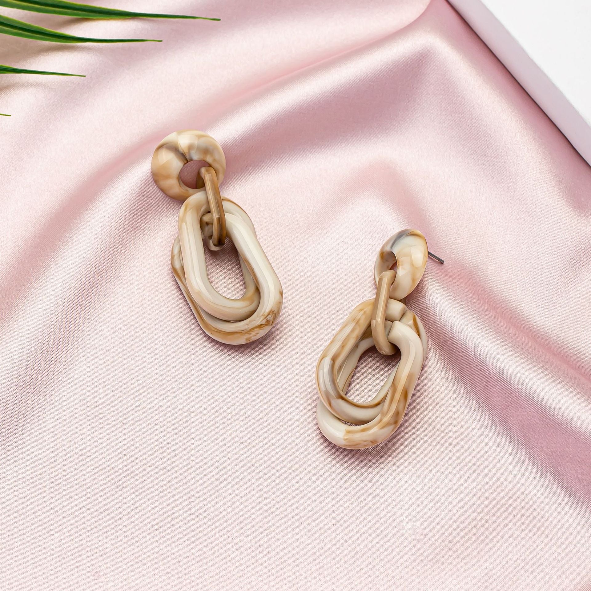 Wholesale Acrylic Long Cool Style Earrings