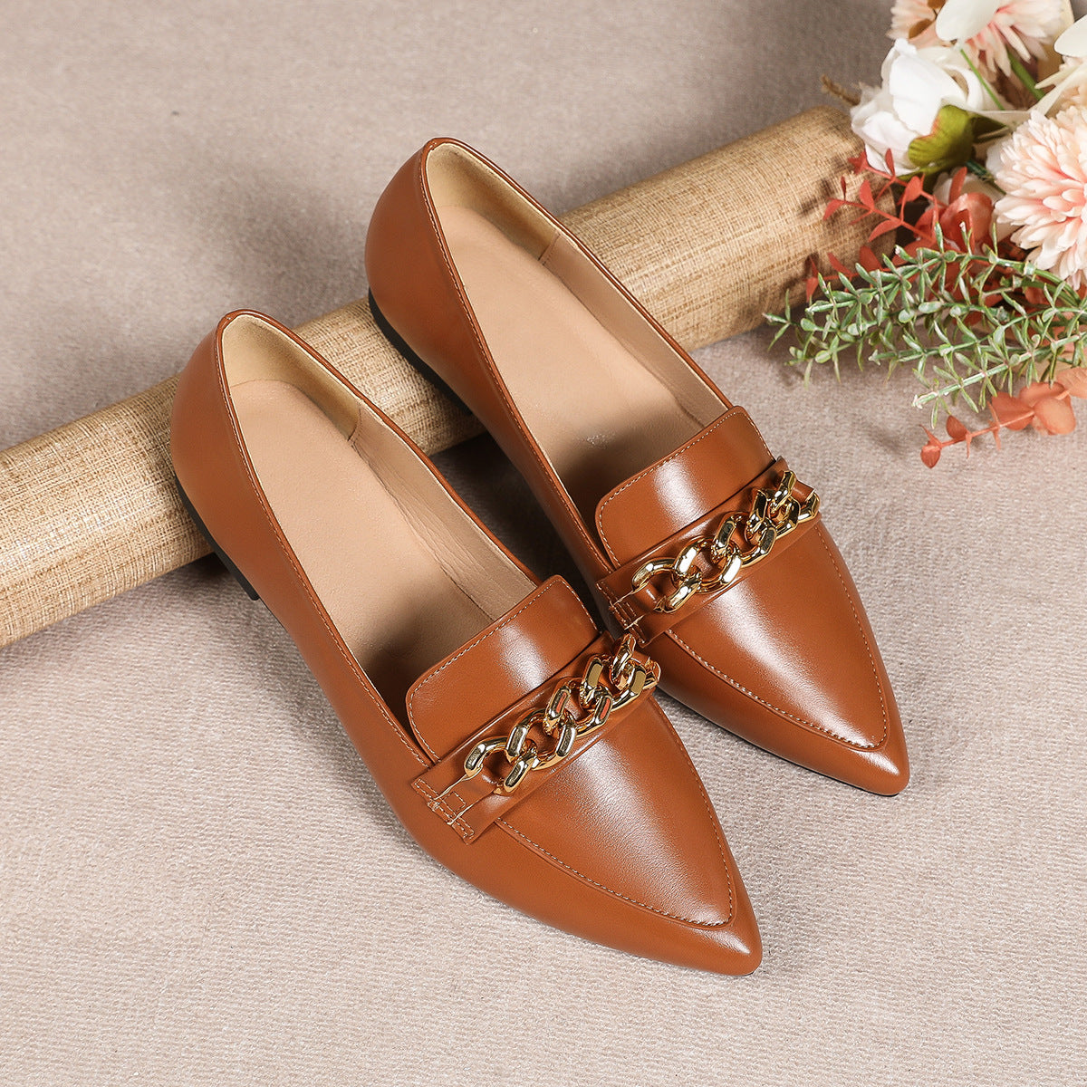 Zapatos de cuero pequeños de fondo plano puntiagudo