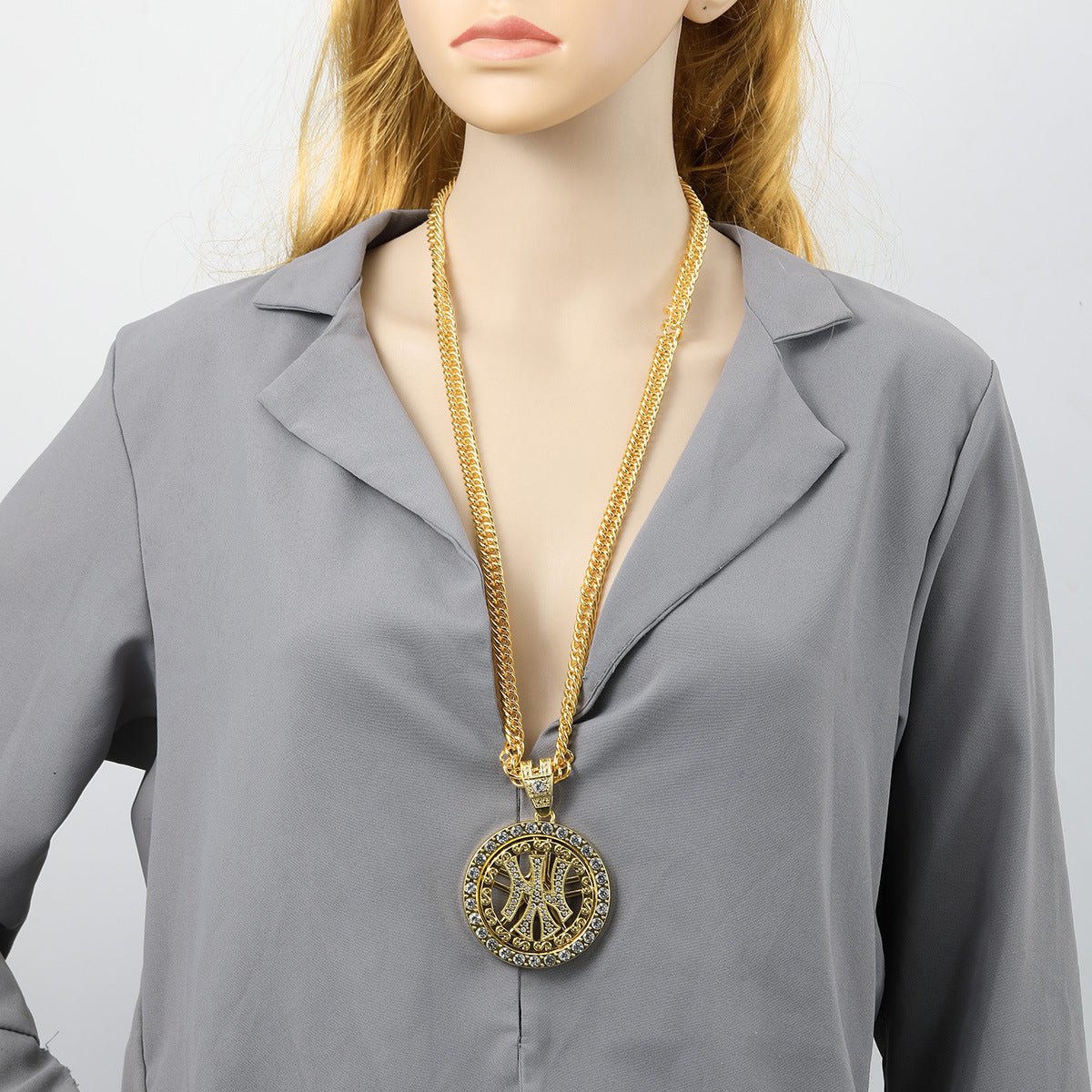 Wholesale Rotatable Clock and Diamond Personality Necklace