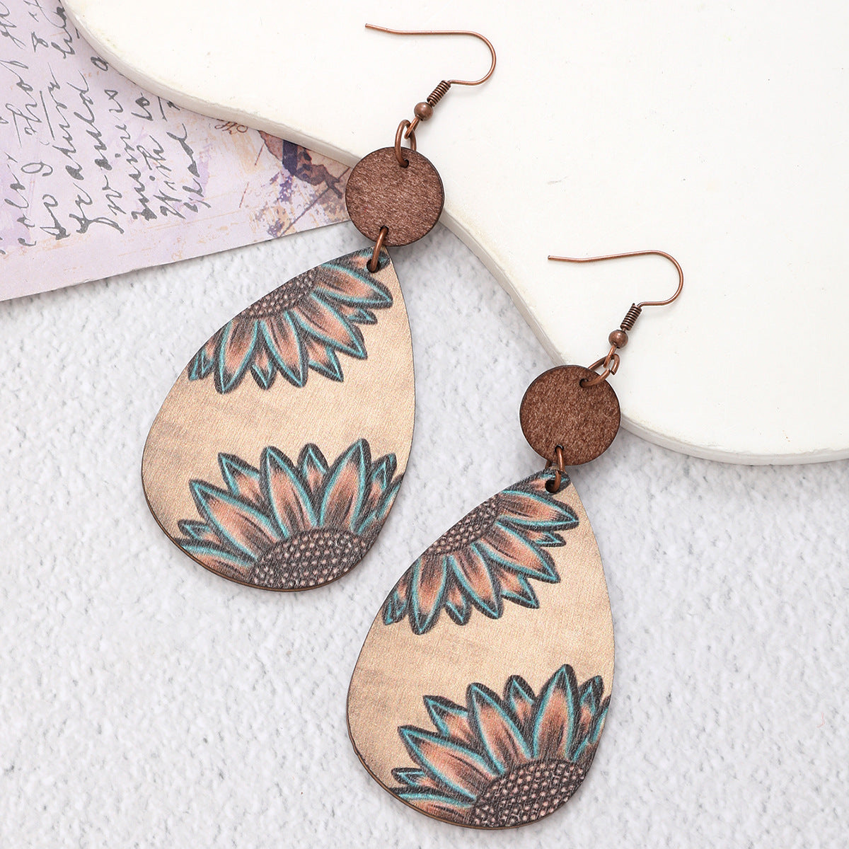 Wholesale Western style sunflower cow pattern farm retro wood grain wood chip thin Earrings