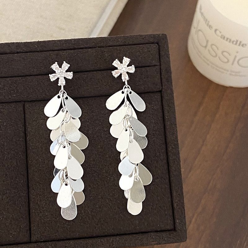 Wholesale Micro inlaid flower glitter tassel earrings