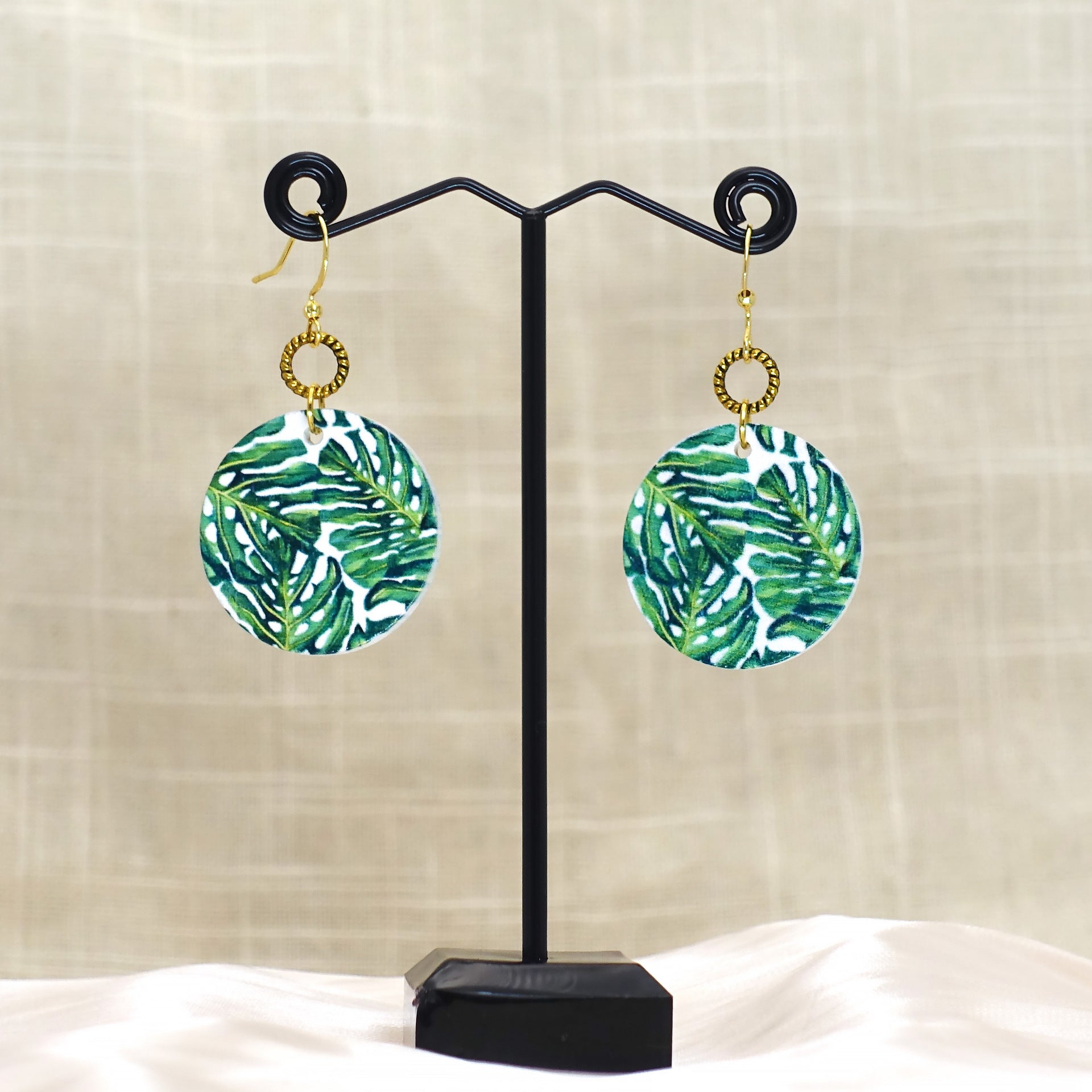 Wholesale Painted wooden retro bohemian style holiday style earrings