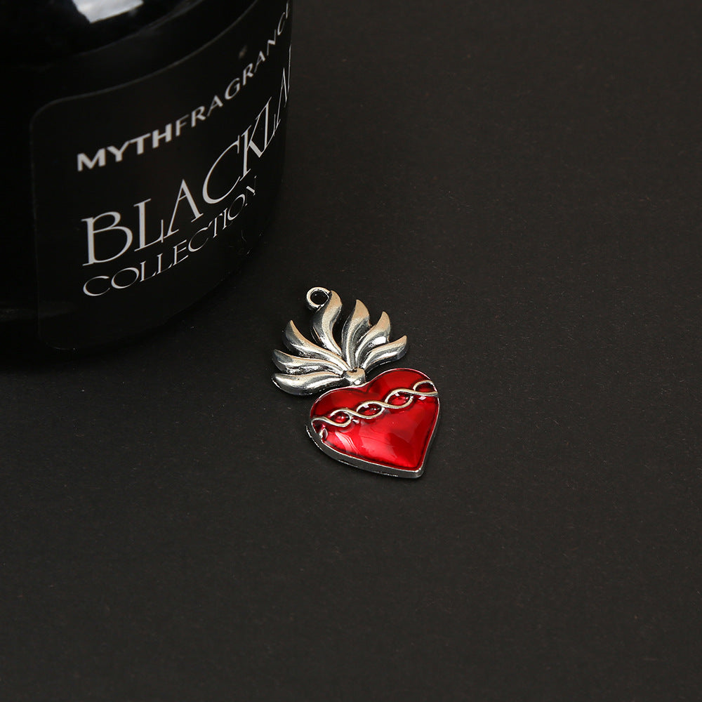 Wholesale 50PCS Vintage red heart pendant