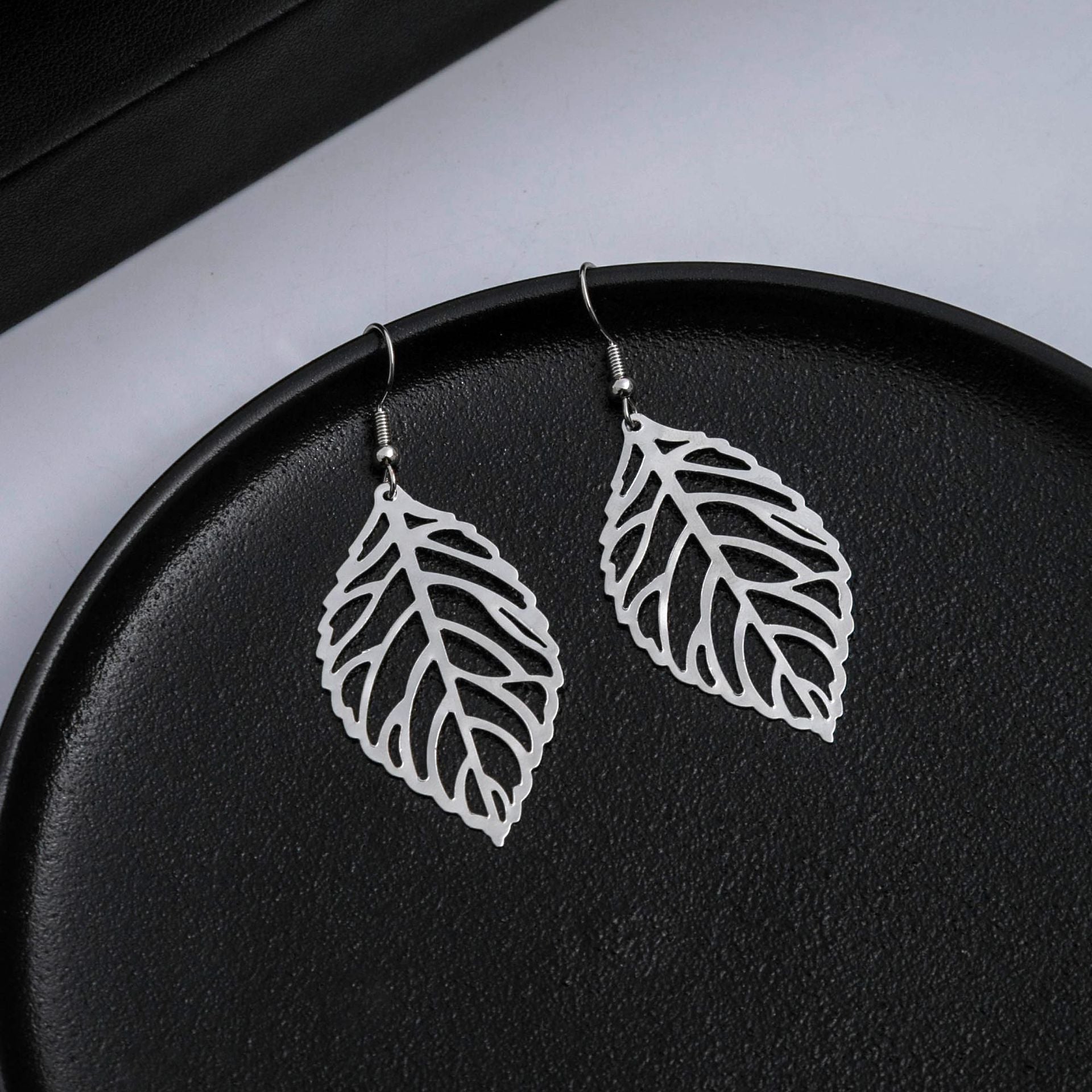 Wholesale Creative and simple forest style metal leaf earrings, ear studs and earrings