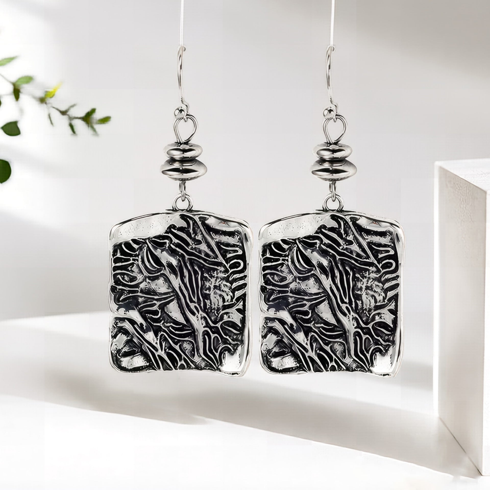 Wholesale Vintage Hammered Geometric Earrings For Women Antique Gold Zinc Alloy Fashion Jewelry Accessory