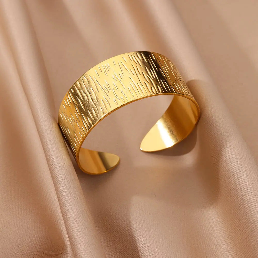 Wholesale personality exaggerated opening Stainless steel bracelet wide version jewelry