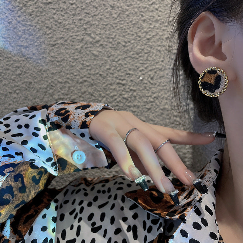 Wholesale Vintage Retro Leopard Print Autumn and Winter Earrings