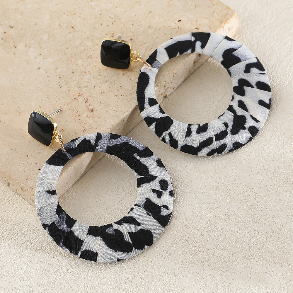 Wholesale Retro exaggerated large circle oval leopard print earrings