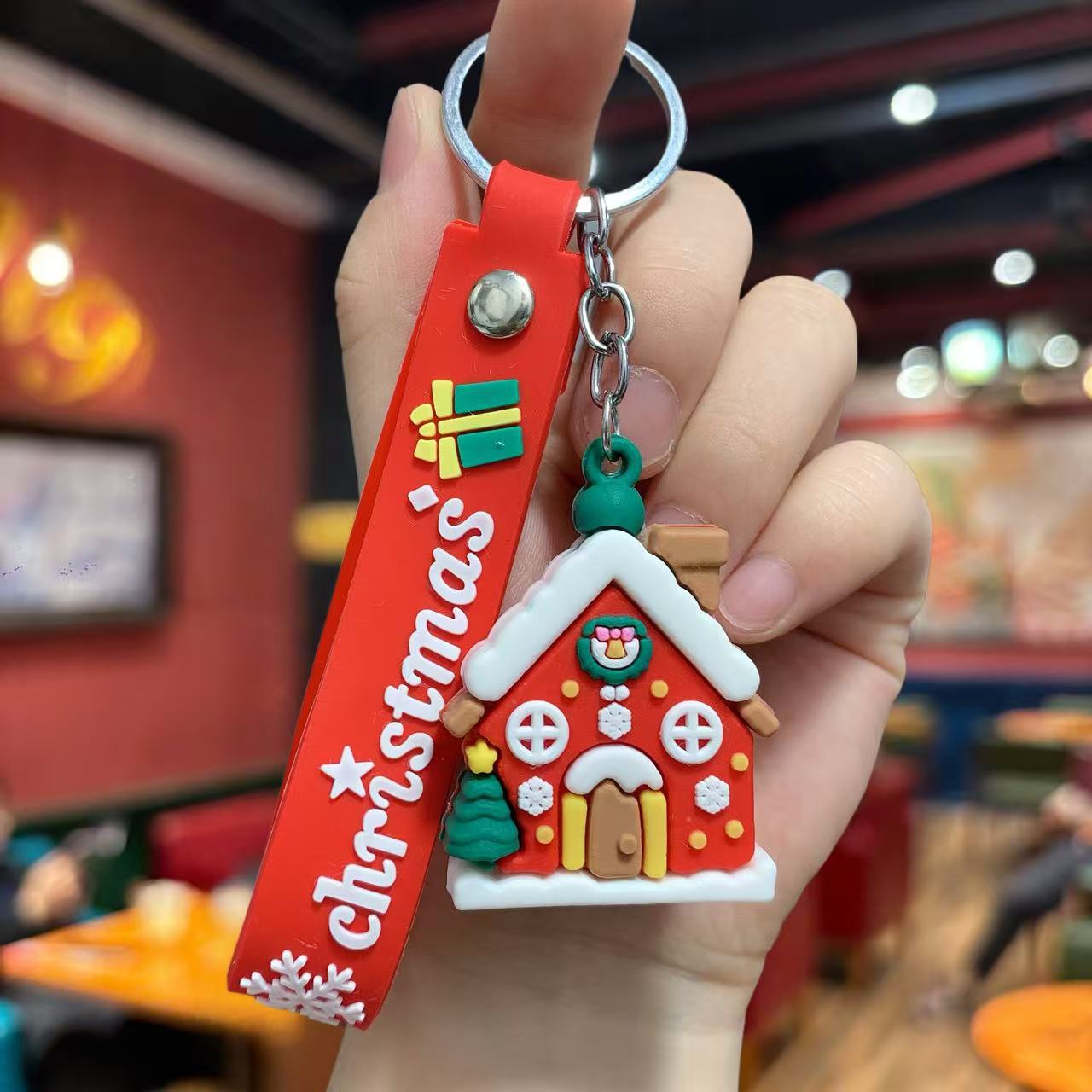 Wholesale Christmas keychain  gift pendant  Keychains