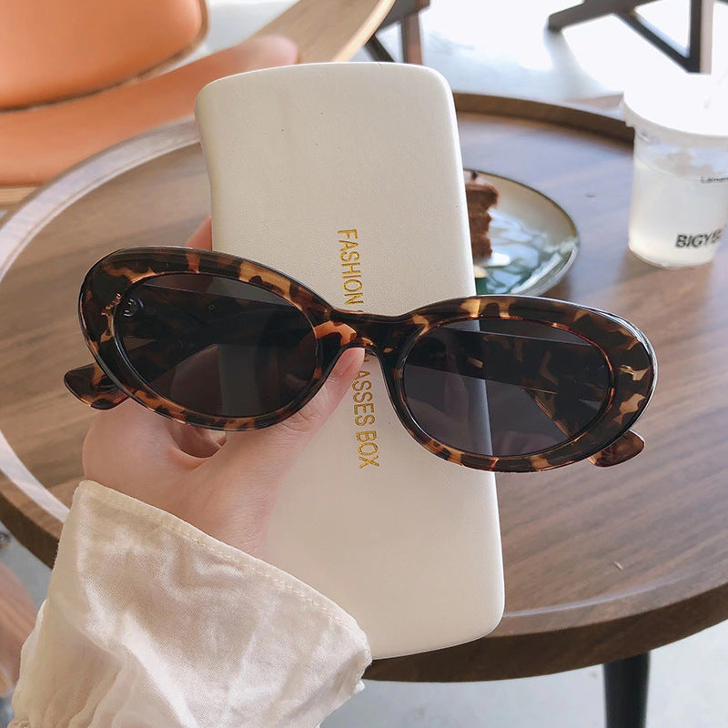 Wholesale PC Small Round Frame Cat Eye Sunglasses