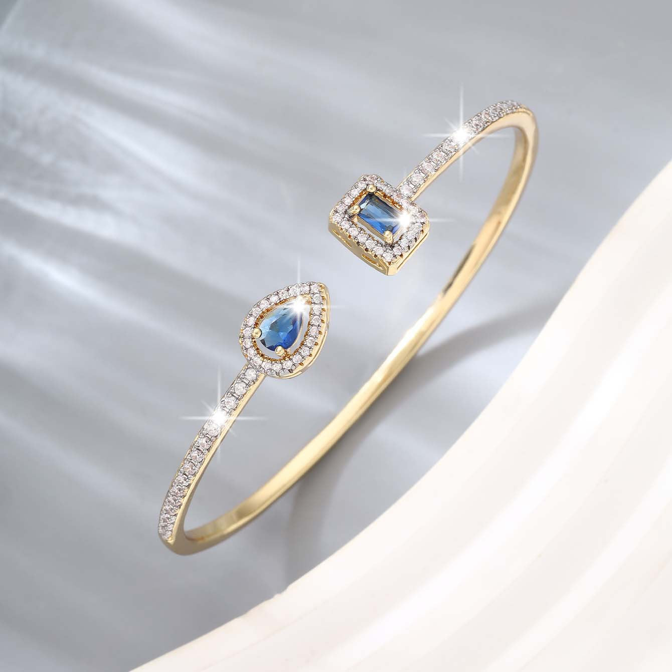 Wholesale Square water droplet shaped zircon and diamond inlaid adjustable bracelet
