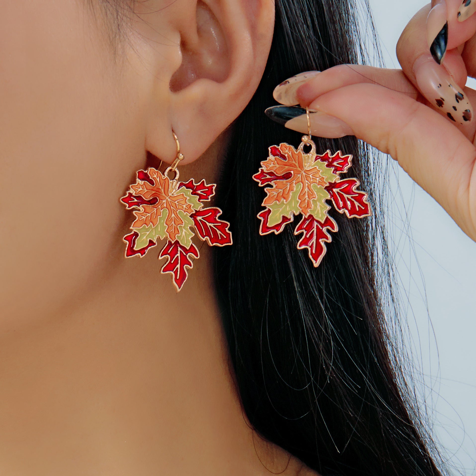 Wholesale Maple Leaf Necklace