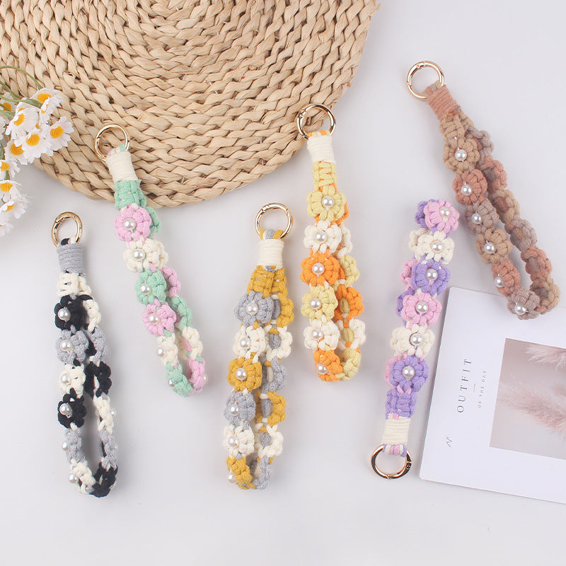 Wholesale pure hand-woven daisy pearl keychain