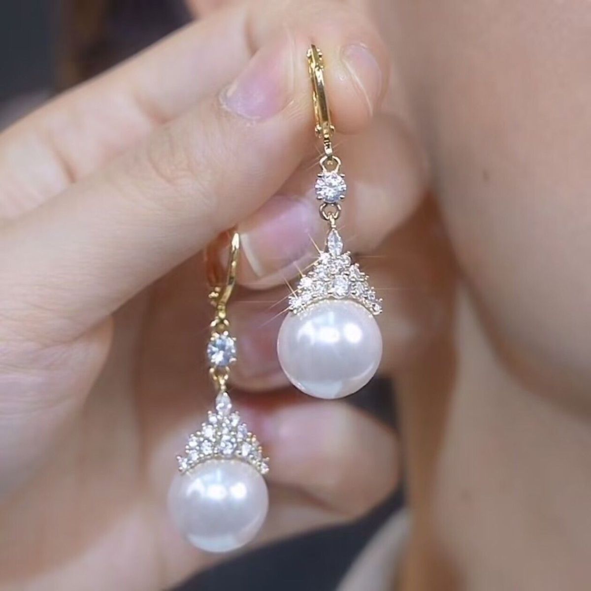 Wholesale Full diamond queen purple pearl earrings