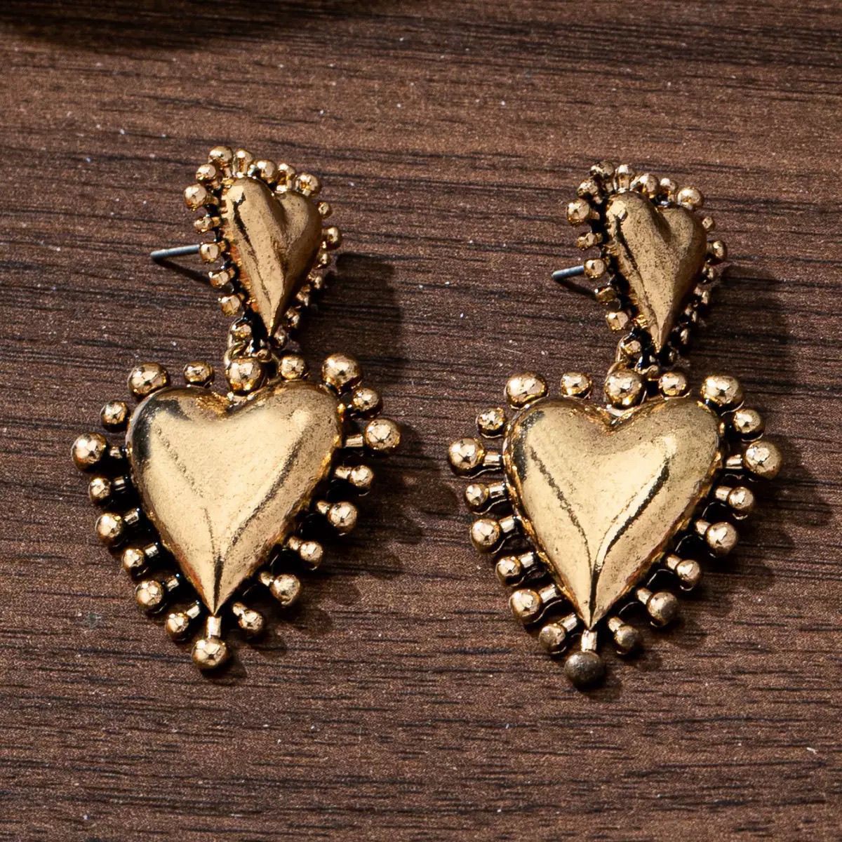 Wholesale Retro Heart Ethnic Style Earrings Antique Silver Alloy Unique Design Party Wear Jewelry Accessory For Resale