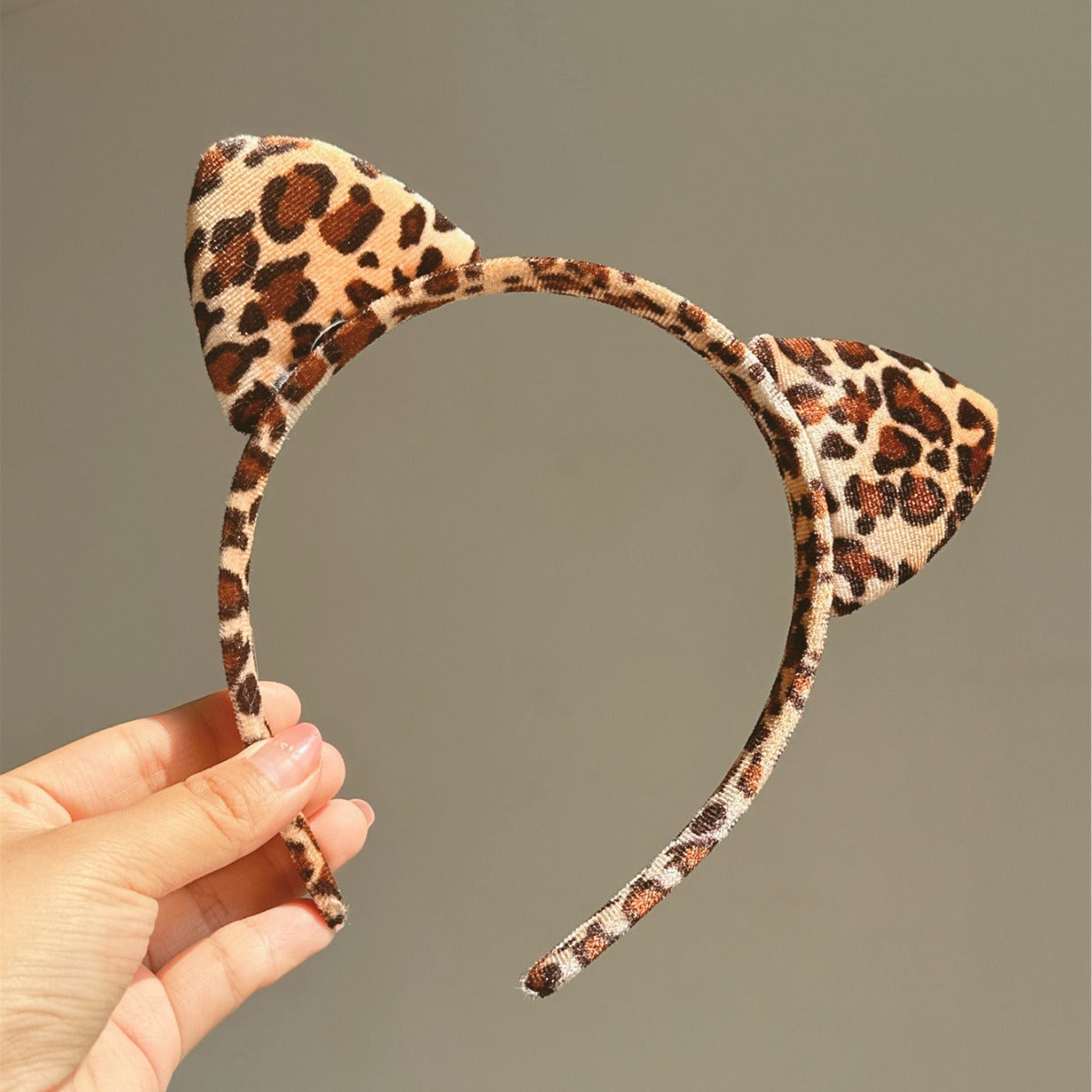 Wholesale Gold velvet plush leopard cat ear headband autumn and winter face washing headband cute girl hairpin headdress