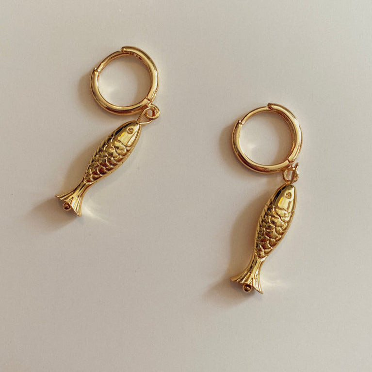 Wholesale Simple Small Gold Fashionable Animal Series Earrings