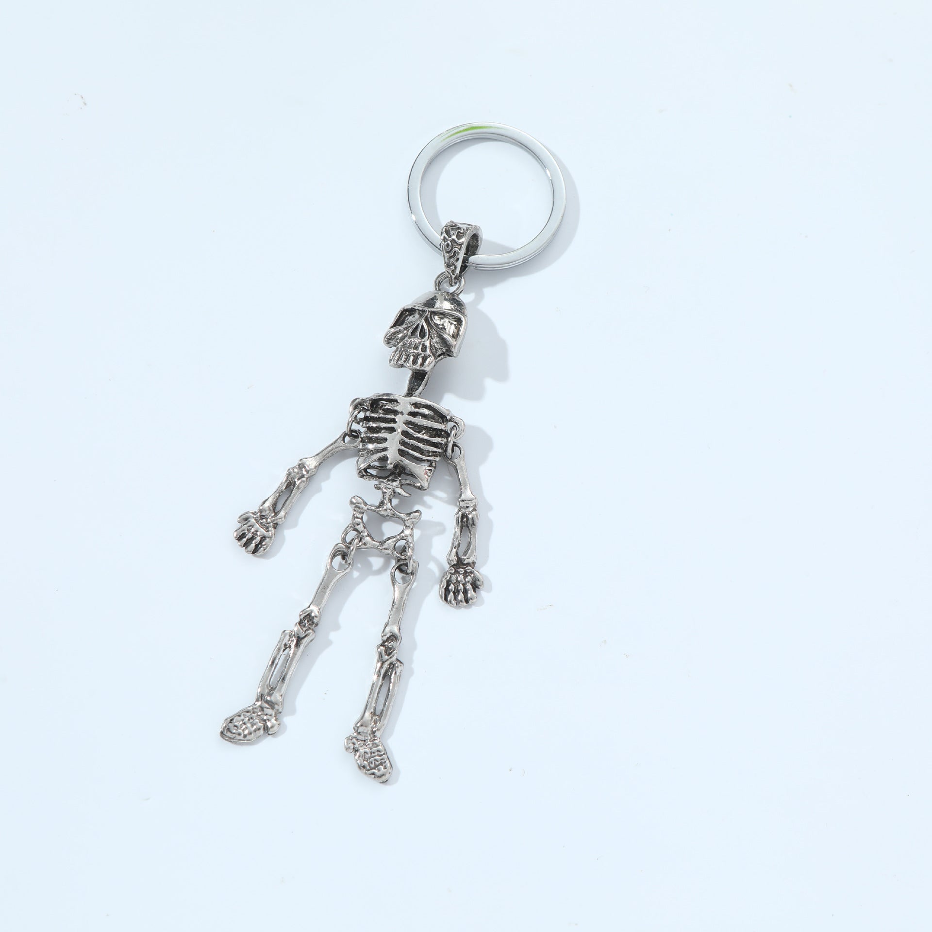 Wholesale Easter gift niche metal decorations skull keychain
