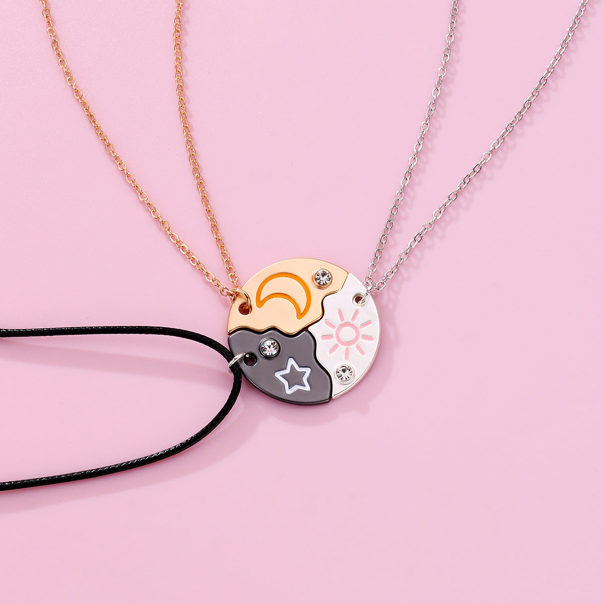 Wholesale Star Moon Three-person Chain  Splicing Round Pendant Set Necklace