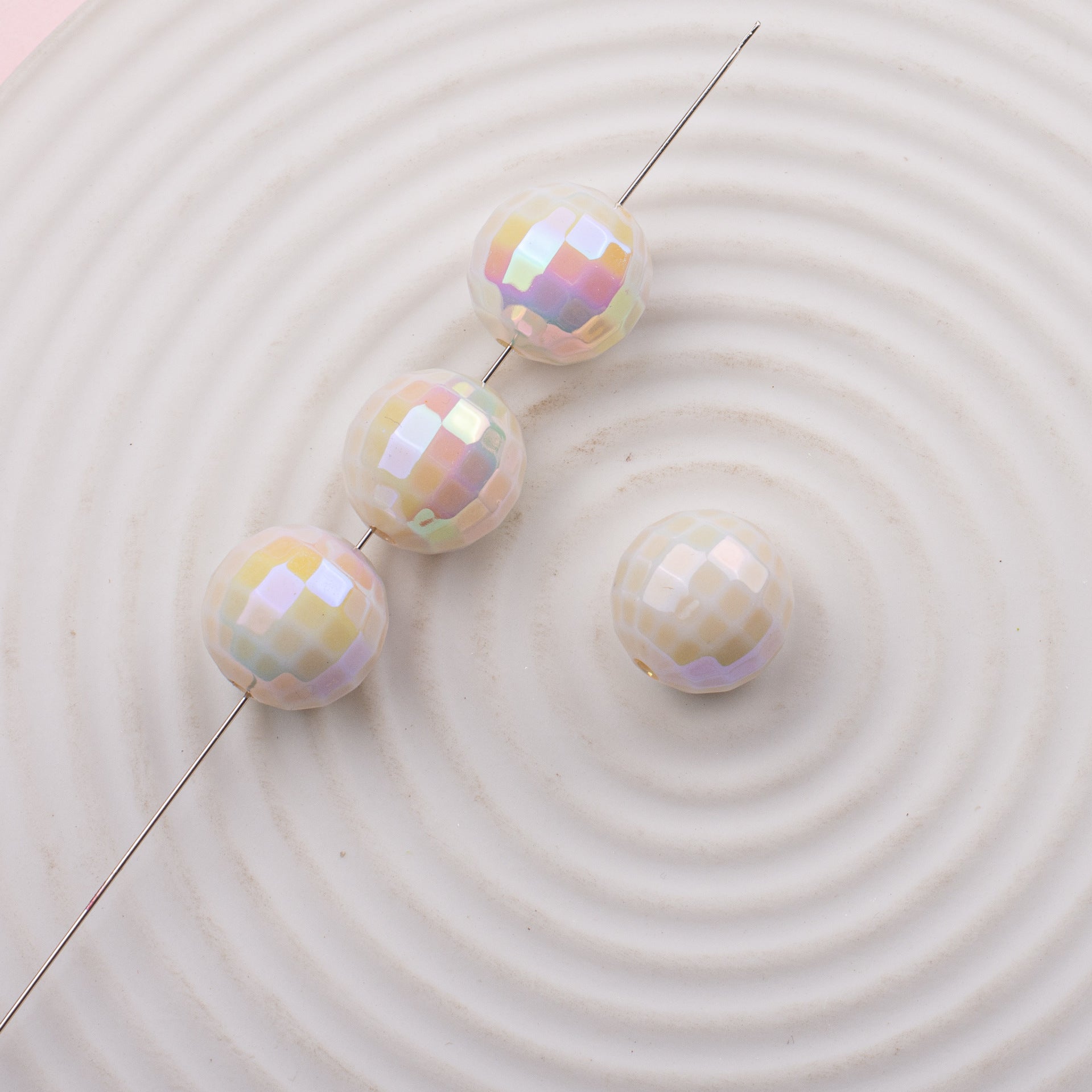 Wholesale 10PCS AB Color-plated Color-plated Acrylic Cut Surface Round Beads 16mm Lattice Beads