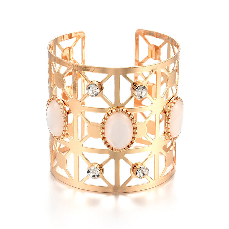 Wholesale Exaggerated Metal Oval Turquoise Open Hollow Bracelet