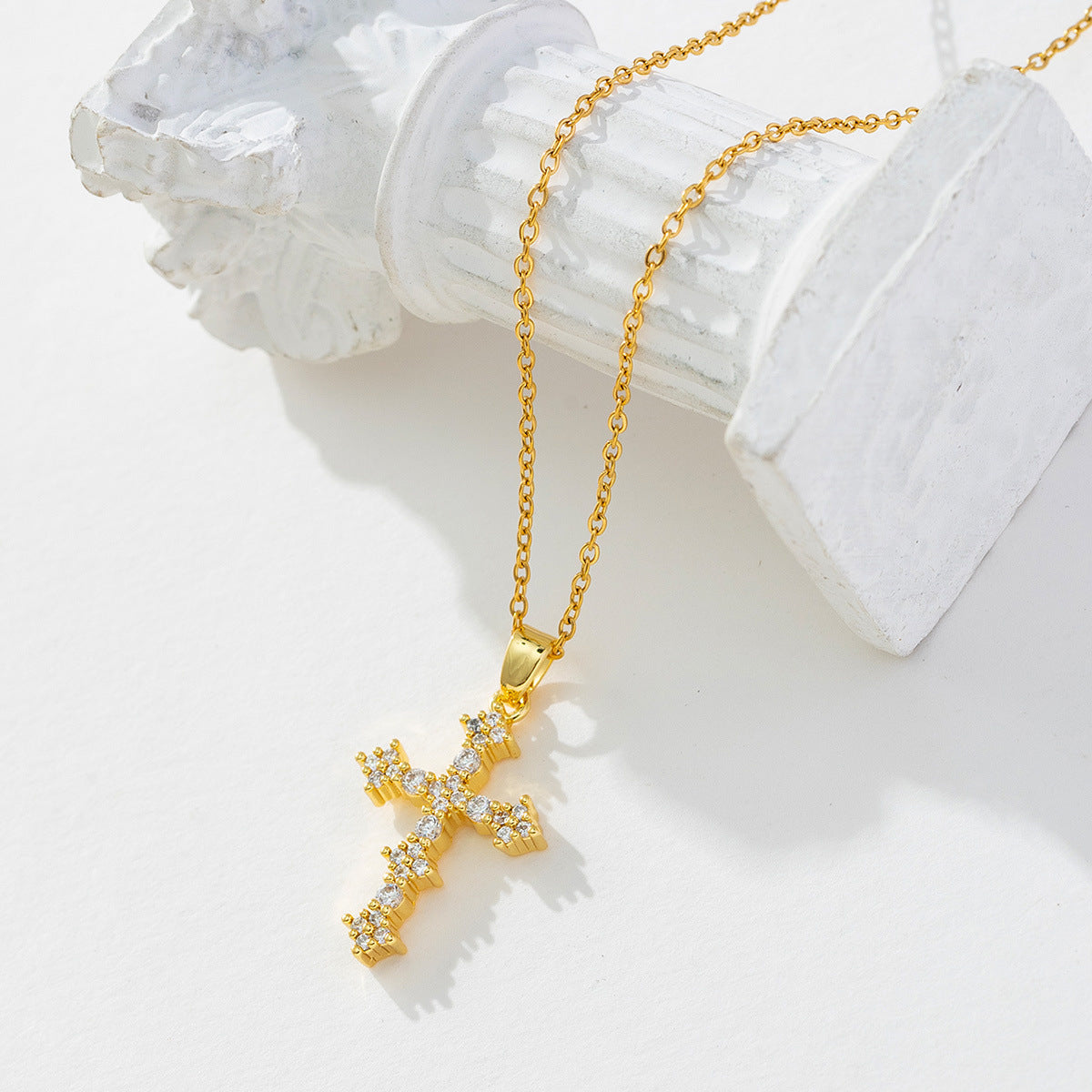 Wholesale Gilded Cross Geometry Zircon Vintage Pearl Necklace