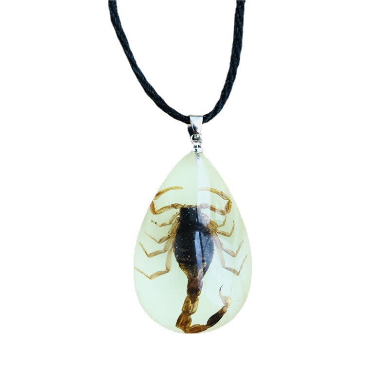 Wholesale  6pcs/pack  Resin Insect Necklace with Glowing Insect Amber Pendant