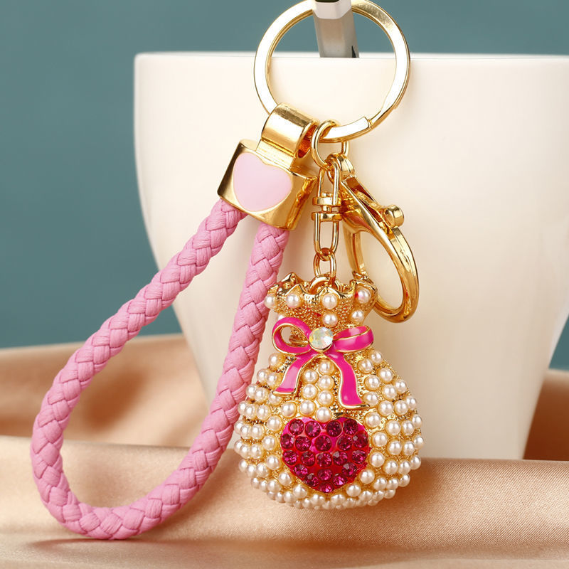 Wholesale Metal Pearl Heart Lucky Bag Keychain Cute Car Key Accessory Bag Charm For Women Gift