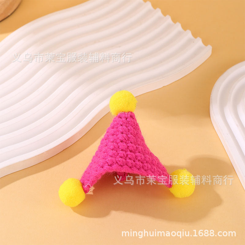 Wholesale 10pcs/pack Mini Knitted Pet Doll Triangle Hat Pet Accessories DIY Wool Doll Accessories