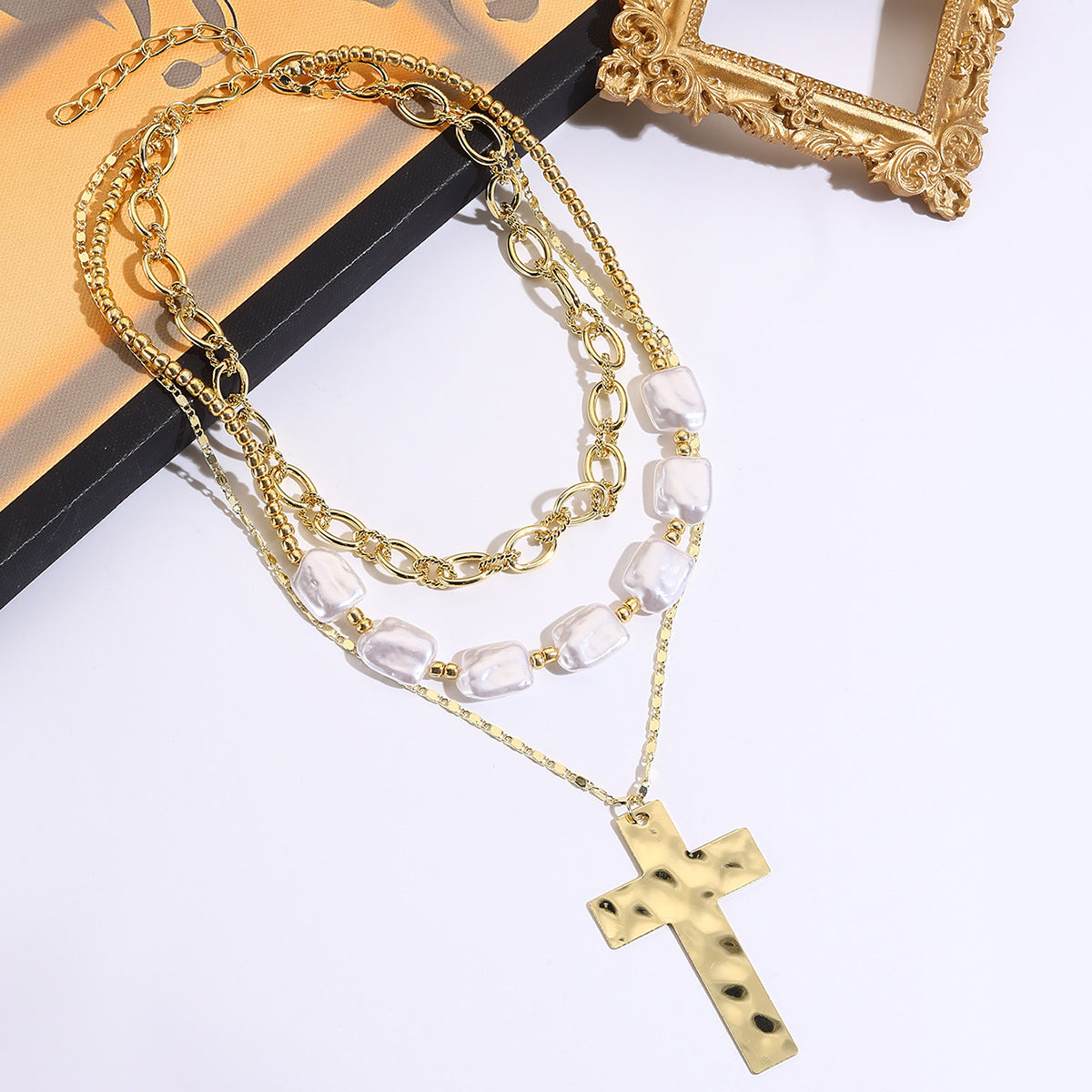 Wholesale Punk-style pearl and metal cross necklace