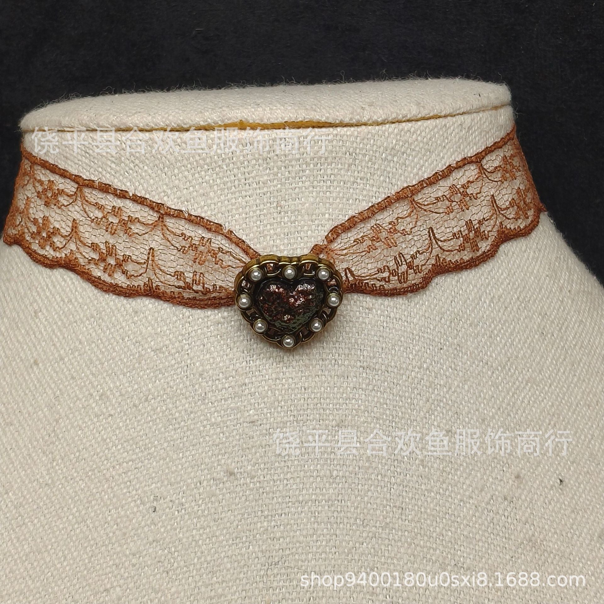 Wholesale Coffee colored pearl heart pendant lace short choker necklace