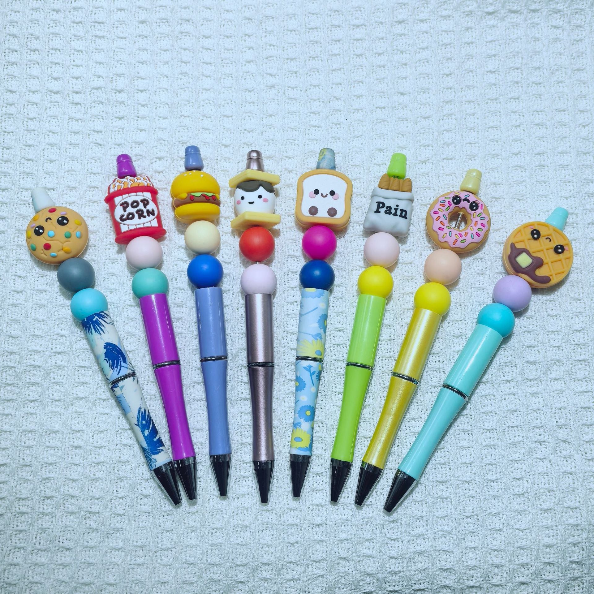 Wholesale 10pcs/pack Hot-Selling New 3D focalSilicone Cartoon Beads Beading