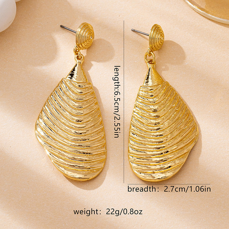 Wholesale Shell Wave Pattern Vintage Women S Alloy Earrings Trendy Chic Party Jewelry Accessory For Gift