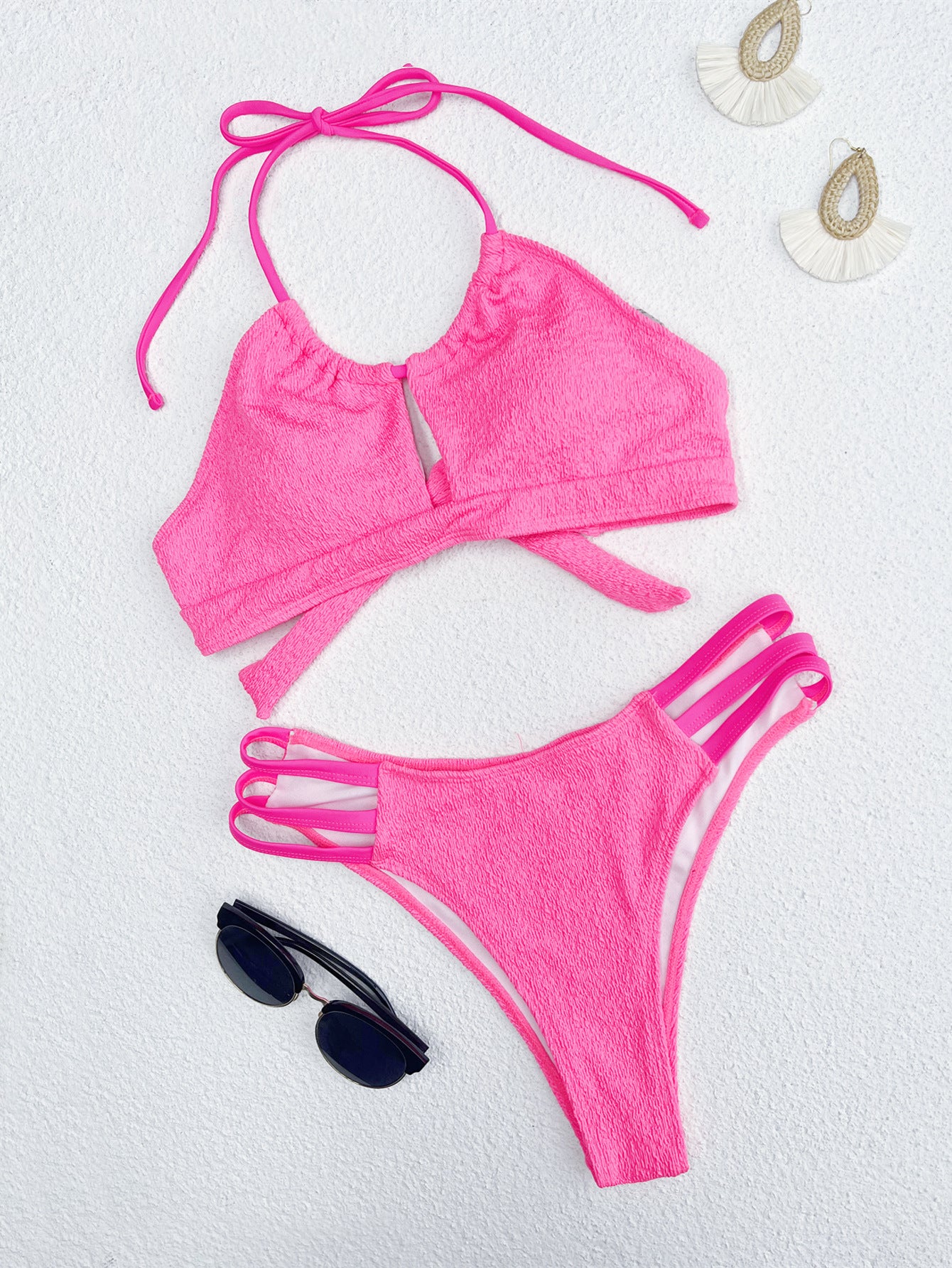 Wholesale Strap Backless Solid Color Swimwear