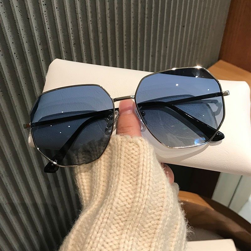 Wholesale Women's summer polygonal sun protection sunglasses