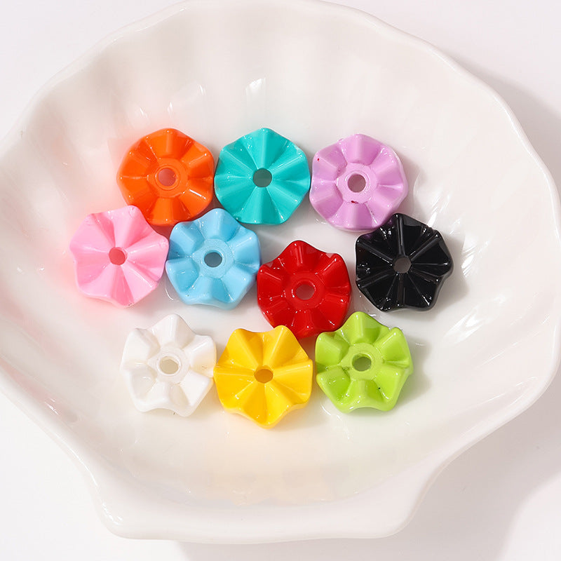 Wholesale 100pcs 16mm acrylic stacking perforated wavy snowflakes