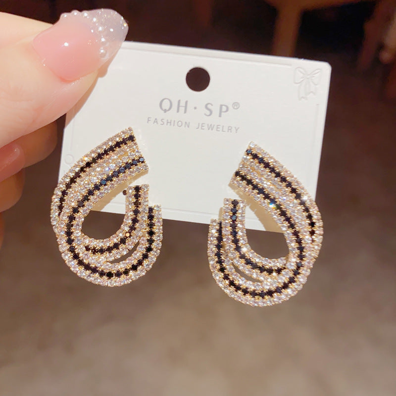 Wholesale Micro Inlaid Full Diamond C-shaped Copper Earrings