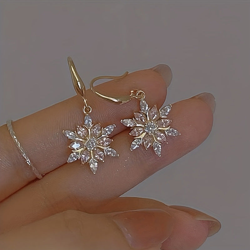 Wholesale  fashion elegant snowflake Christmas earrings
