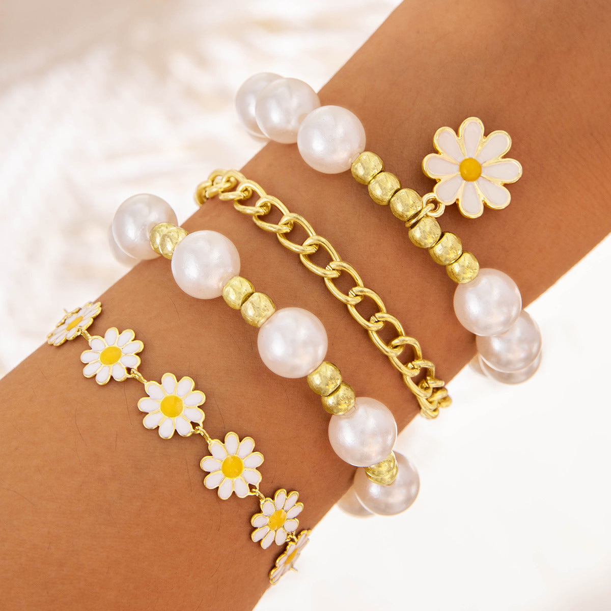 Wholesale Geometric  Flower Beaded Bracelet Jewelry Four-Piece Set