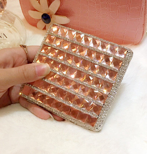 Wholesale full diamond luxury portable single-sided diamond inlaid leather self elastic light luxury cigarette box