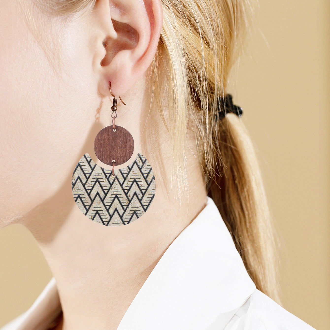 Pendientes de cuero de cuero de corcho al por mayor Pendientes de madera de madera occidental