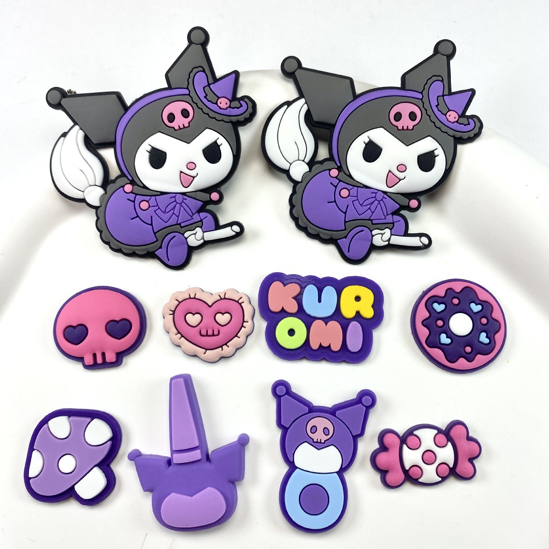 Wholesale Cute Cartoon Clogs Accessories &  Buckles DIY OLY Exclusive