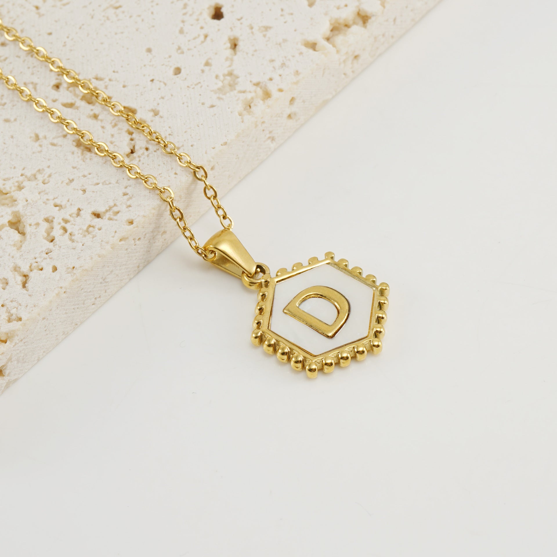 Wholesale Stainless Steel Plated Hexagonal Natural Shell Letter Pendant 18K Necklace