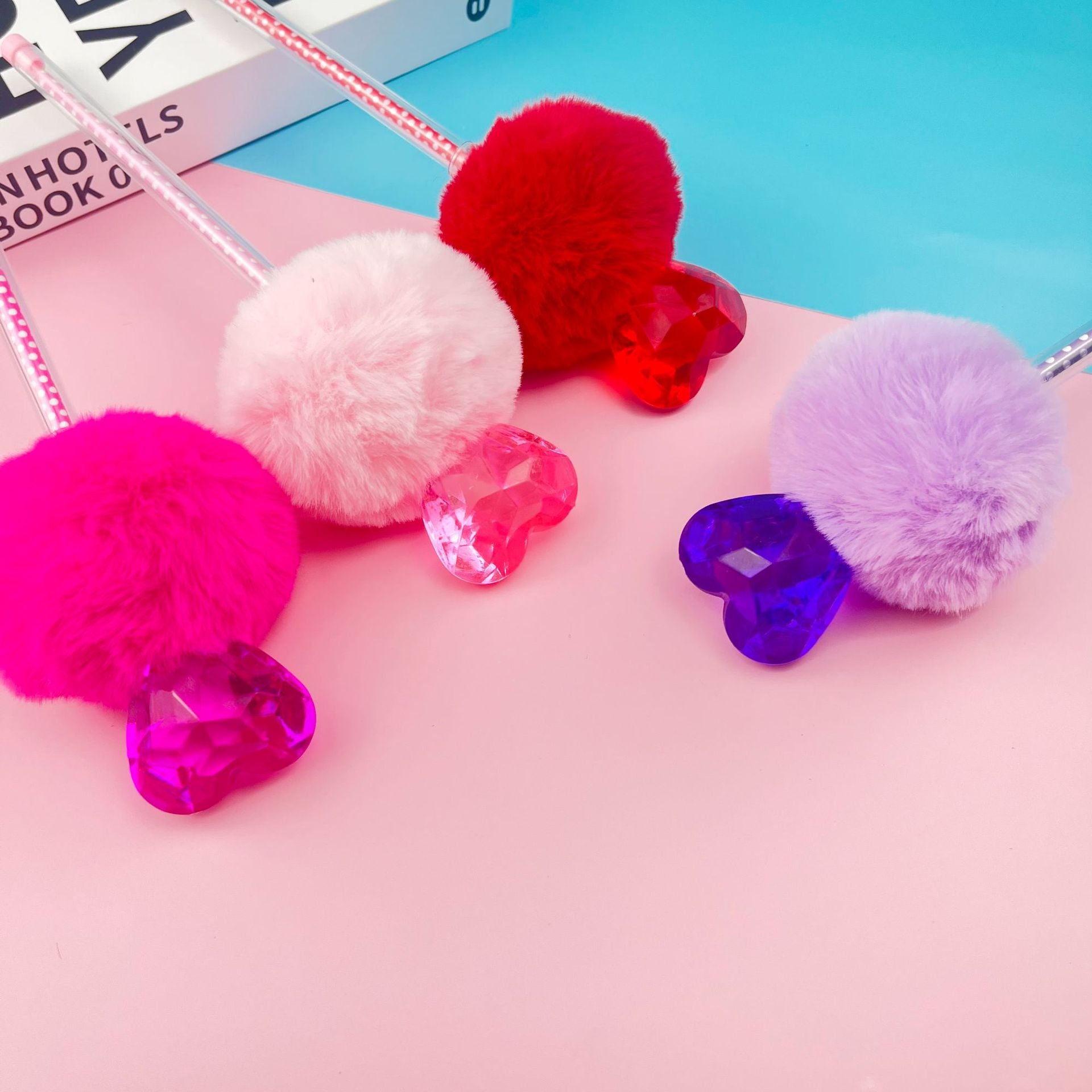 Wholesale Pens 20PCS Valentine's Day Acrylic Diamond Heart-shaped Plush Plastic Ballpoint Pen