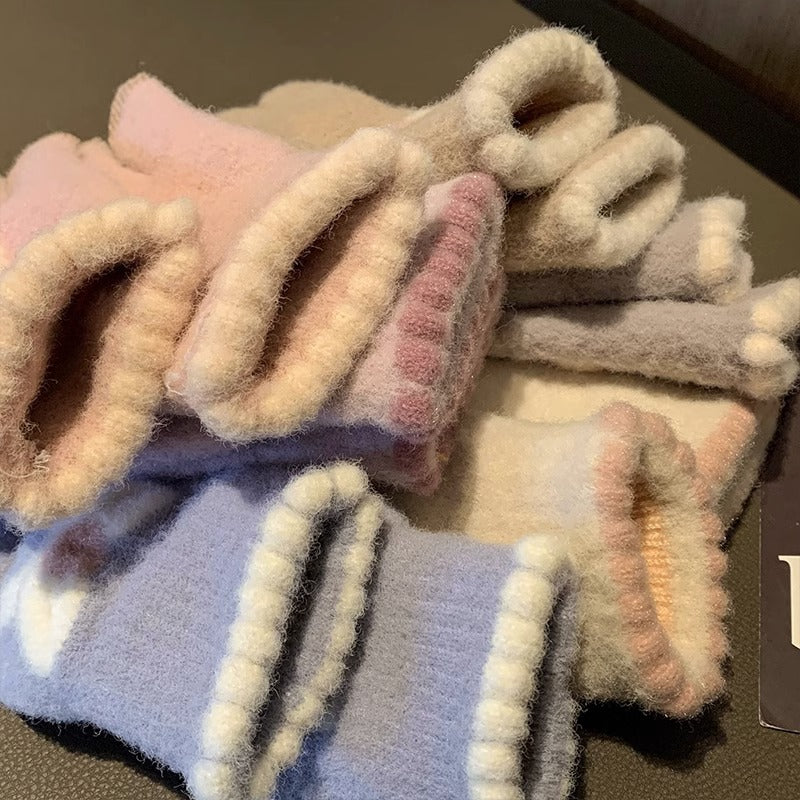 Wholesale Touch Screen Knitted Warm Bow Gloves