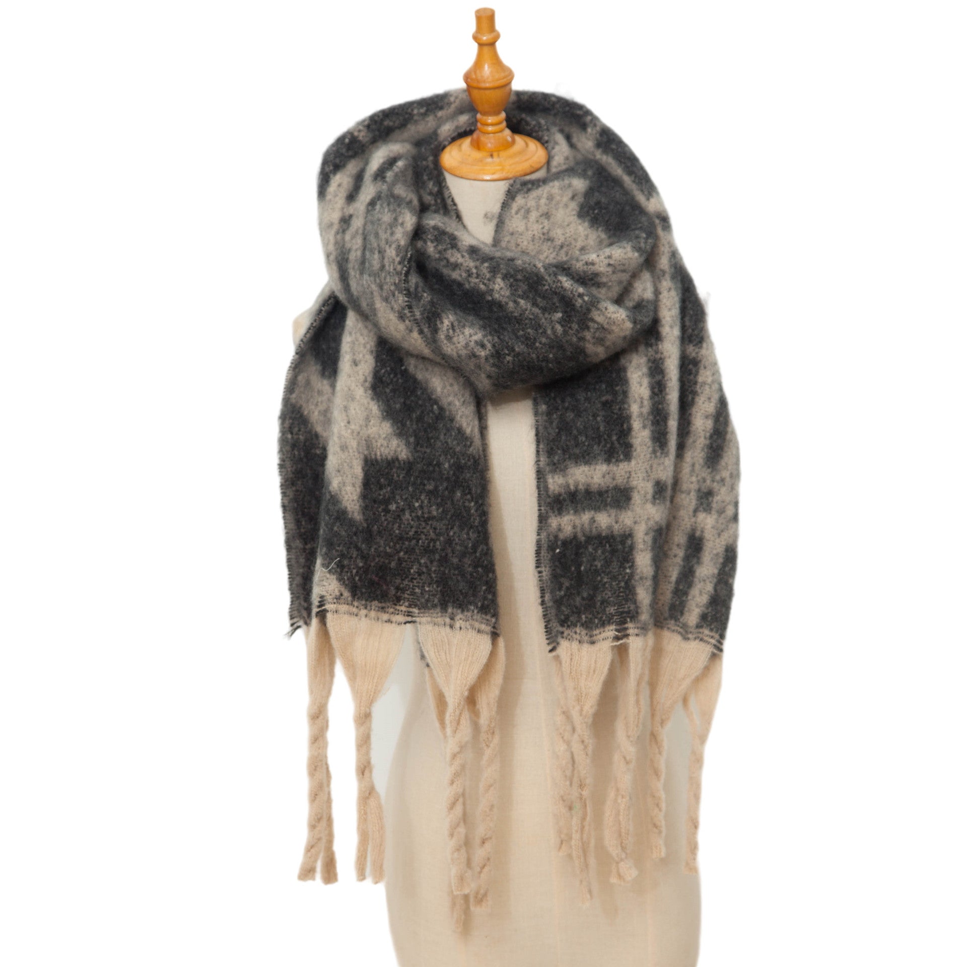 Wholesale Autumn and Winter Bouclé Jacquard Thick Fringed Houndstooth Scarf